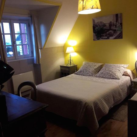 لي كونكي Chambre D'Hotes La Maison Du Neuilly المظهر الخارجي الصورة